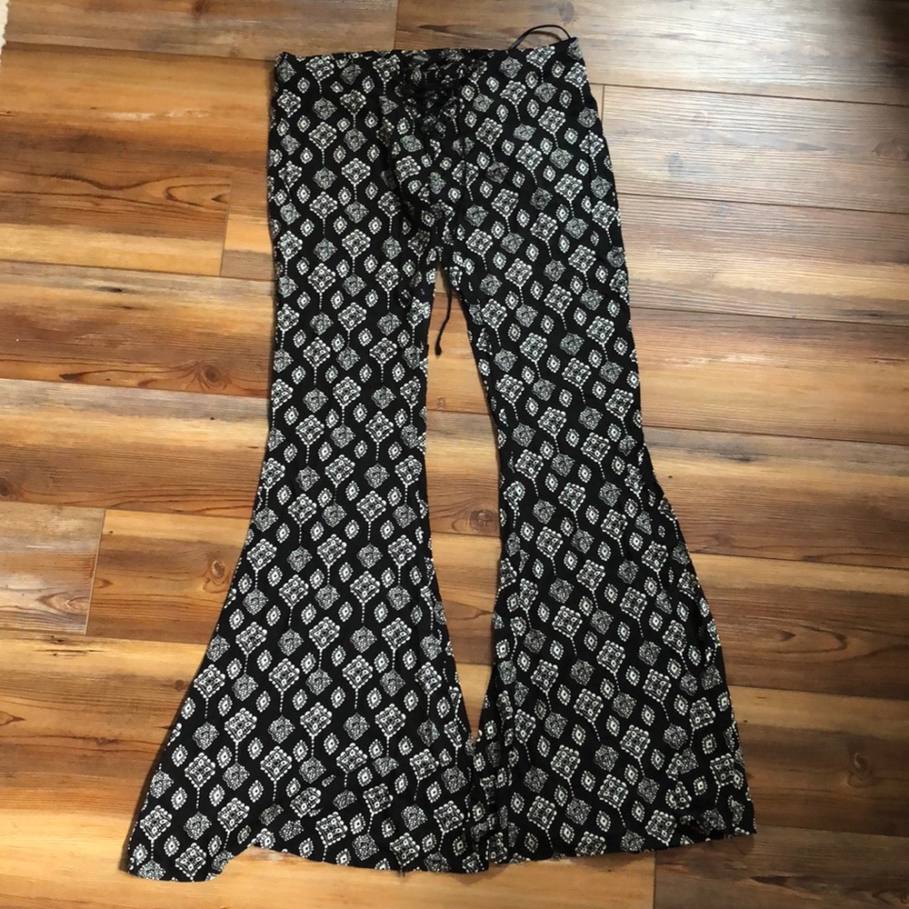 LF Cotton Bell Bottom Pants